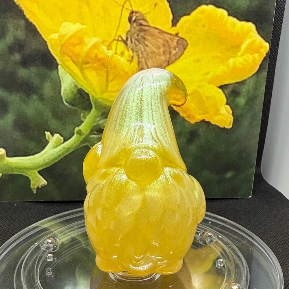 Sunny Unique Resin Yellow Gnome